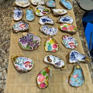 Hostess gifts. Real oyster and seashells. Can be used to hold jewelry etc